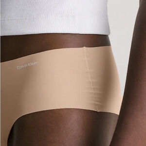 NWT Calvin Klein Women’s Hipster Invisibles Panties